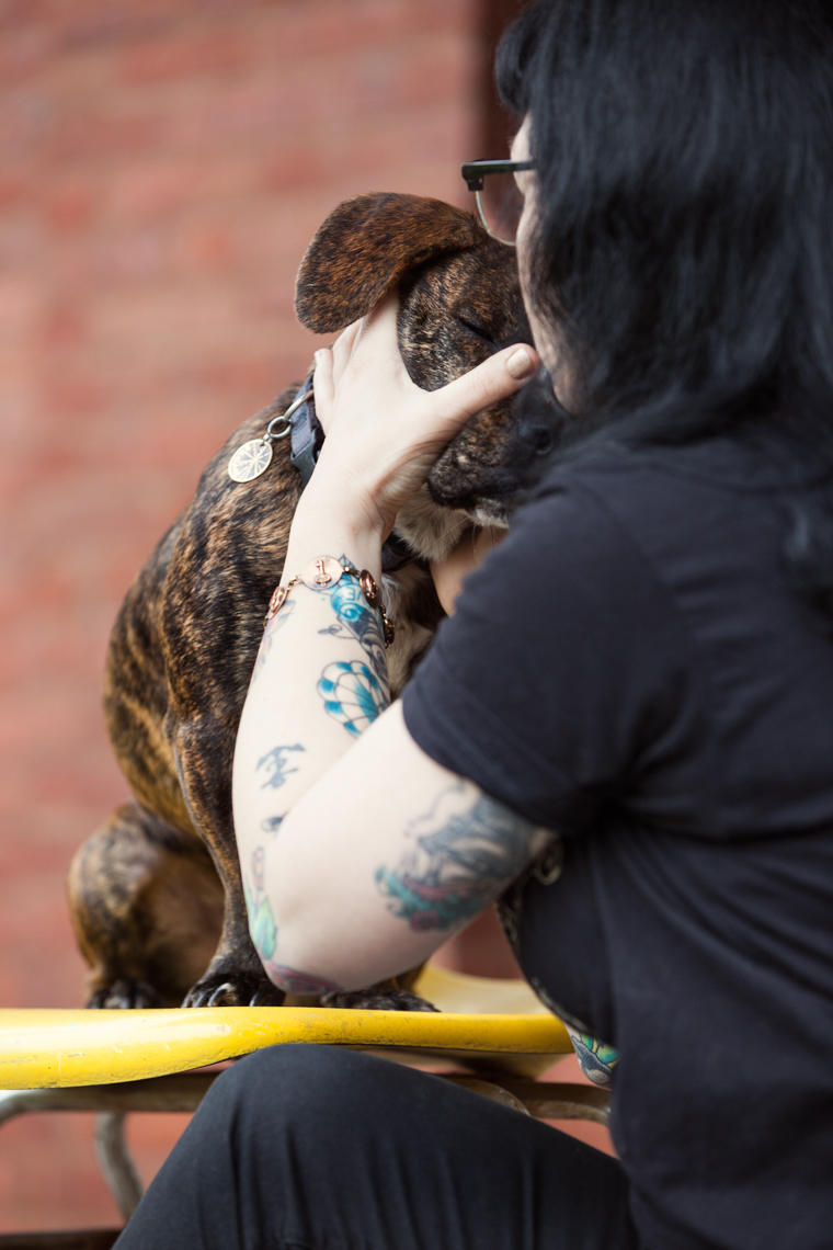 Dogs_with_tattooed_owners_25