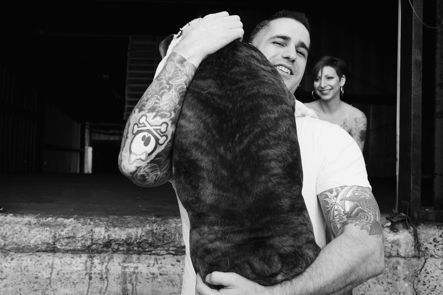 Dogs_with_tattooed_owners_42